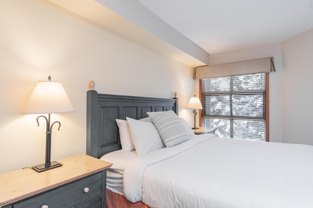 The Best Ski In Ski Out Two Bedroom Condo At Aspens Whistler Luaran gambar