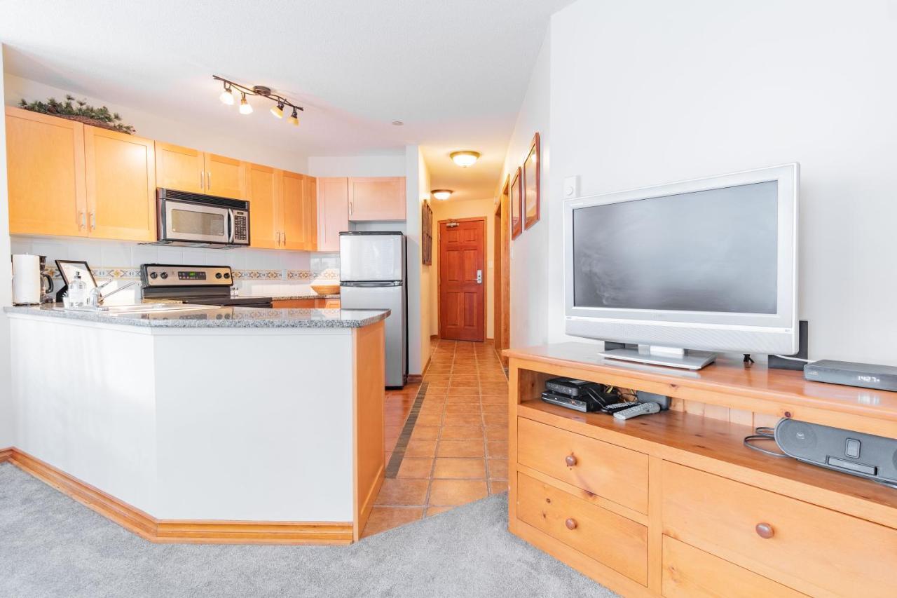 The Best Ski In Ski Out Two Bedroom Condo At Aspens Whistler Luaran gambar
