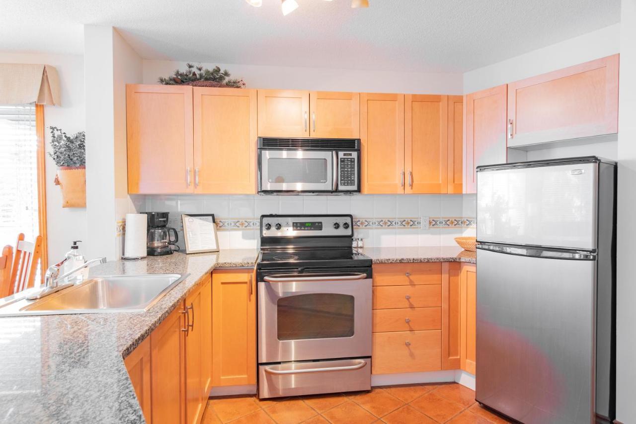 The Best Ski In Ski Out Two Bedroom Condo At Aspens Whistler Luaran gambar