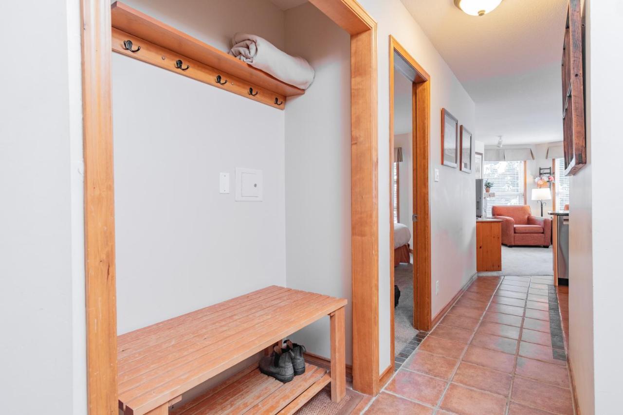 The Best Ski In Ski Out Two Bedroom Condo At Aspens Whistler Luaran gambar